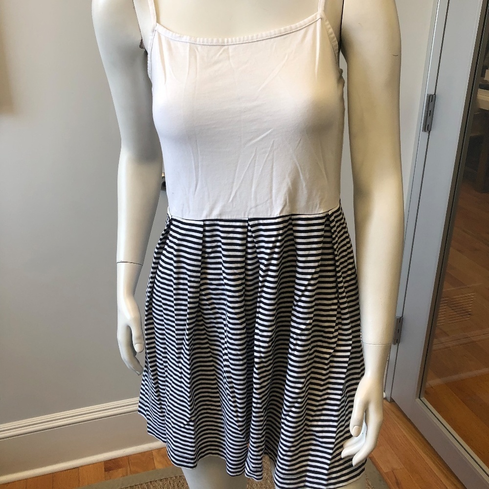 GAP Navy White Striped Sundress Size S Nautical Coastal Fit Flare Summer Dress